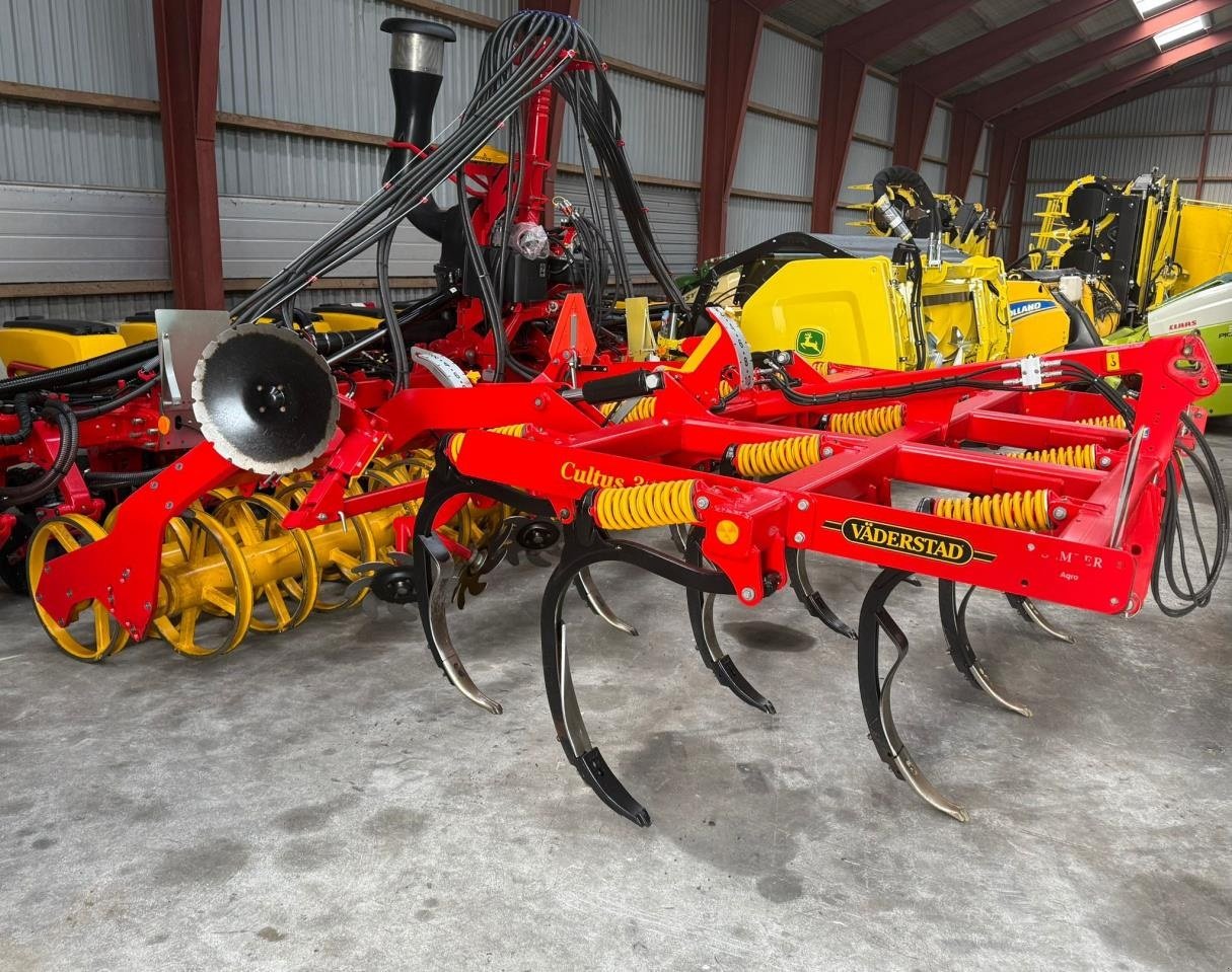 Zinkenrotor (Ackerbau) от тип Väderstad CULTUS CS 350, Gebrauchtmaschine в Bramming (Снимка 1)
