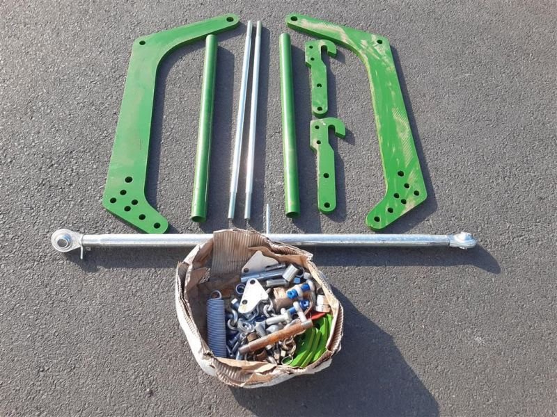 Zubehör Bestell-/Pflegemaschinen des Typs Amazone ZUB. VERSTELLB. ANKUPPELTEILE, Neumaschine in Grimma (Bild 1)