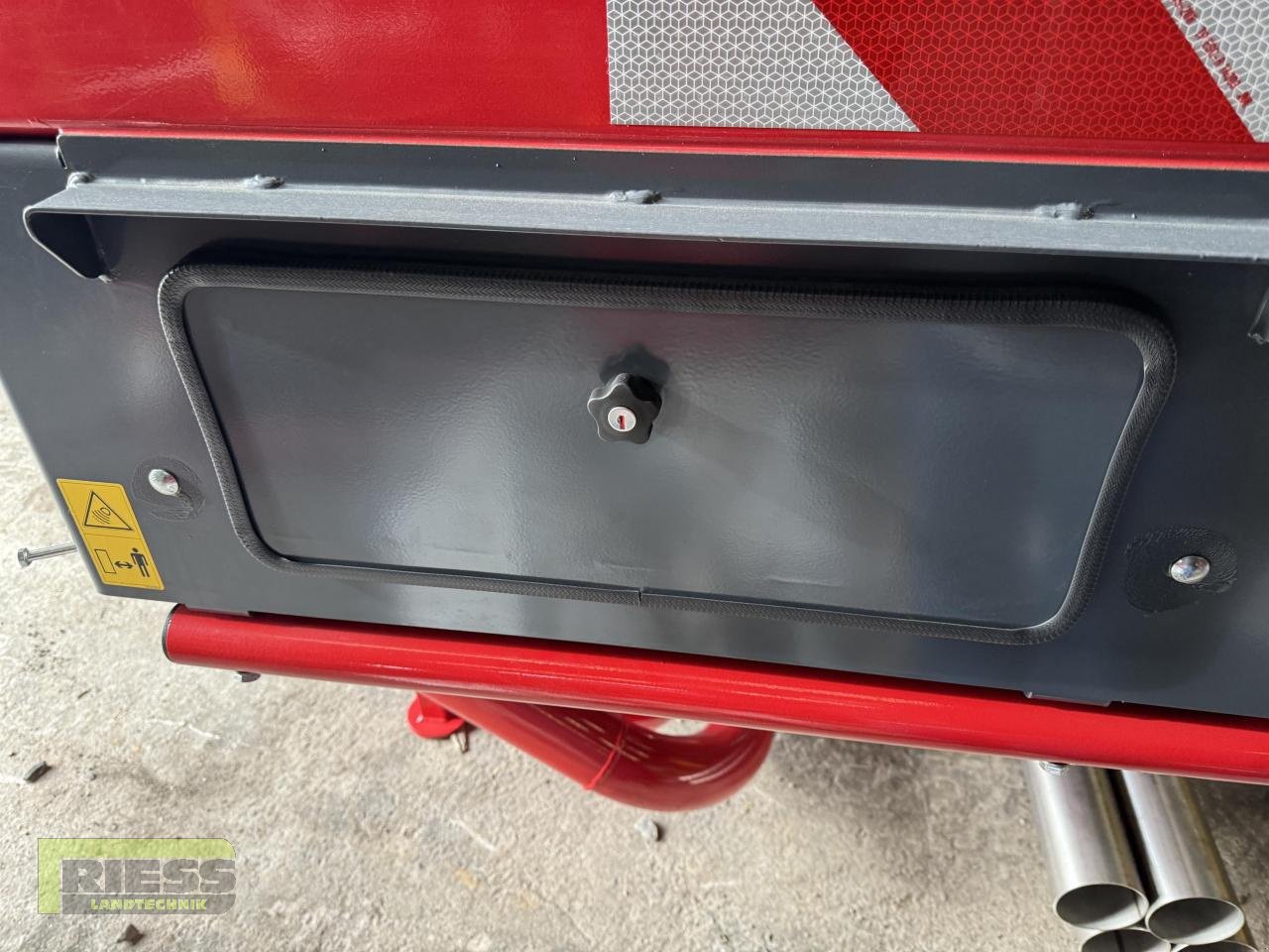 Zubehör Bestell-/Pflegemaschinen des Typs Horsch PARTNER 1600 FT  Fronttank, Neumaschine in Homberg/Ohm - Maulbach (Bild 10)