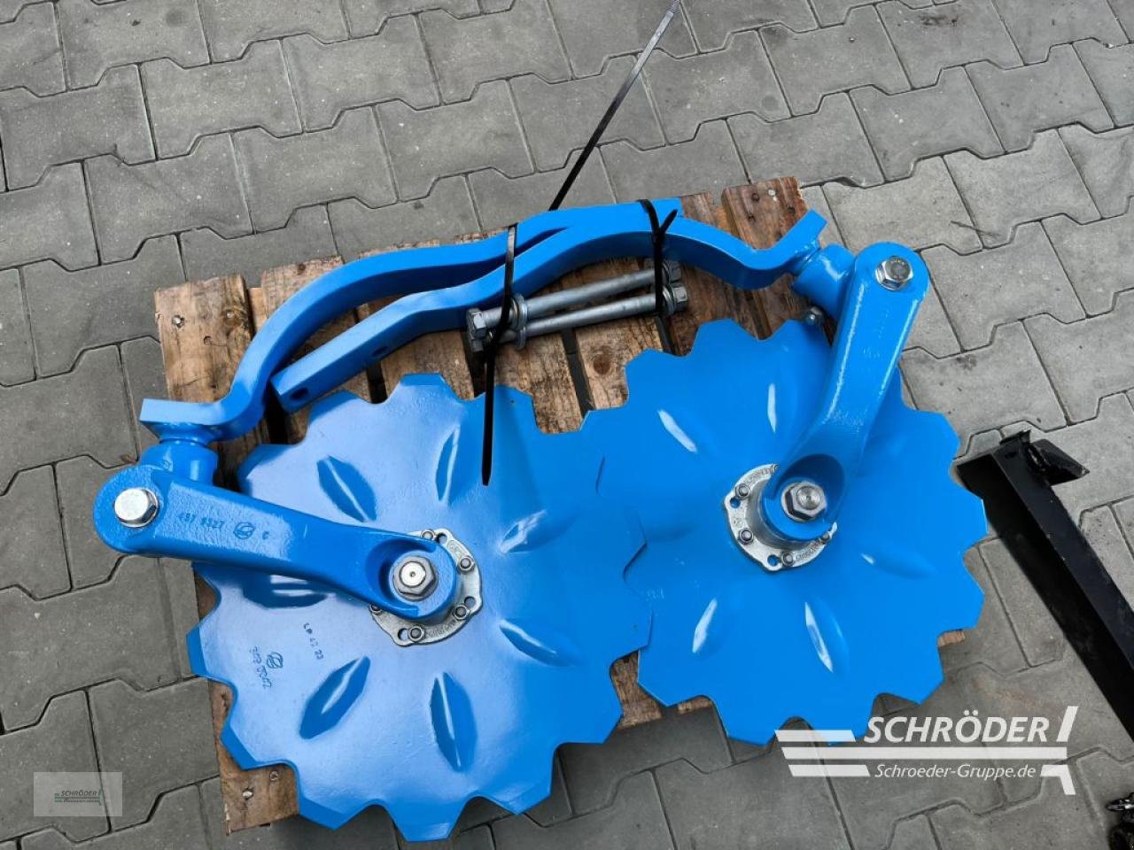 Zubehör Bestell-/Pflegemaschinen Türe ait Lemken SCHEIBENSECHE D500 GEZACKT, Neumaschine içinde Twistringen (resim 1)