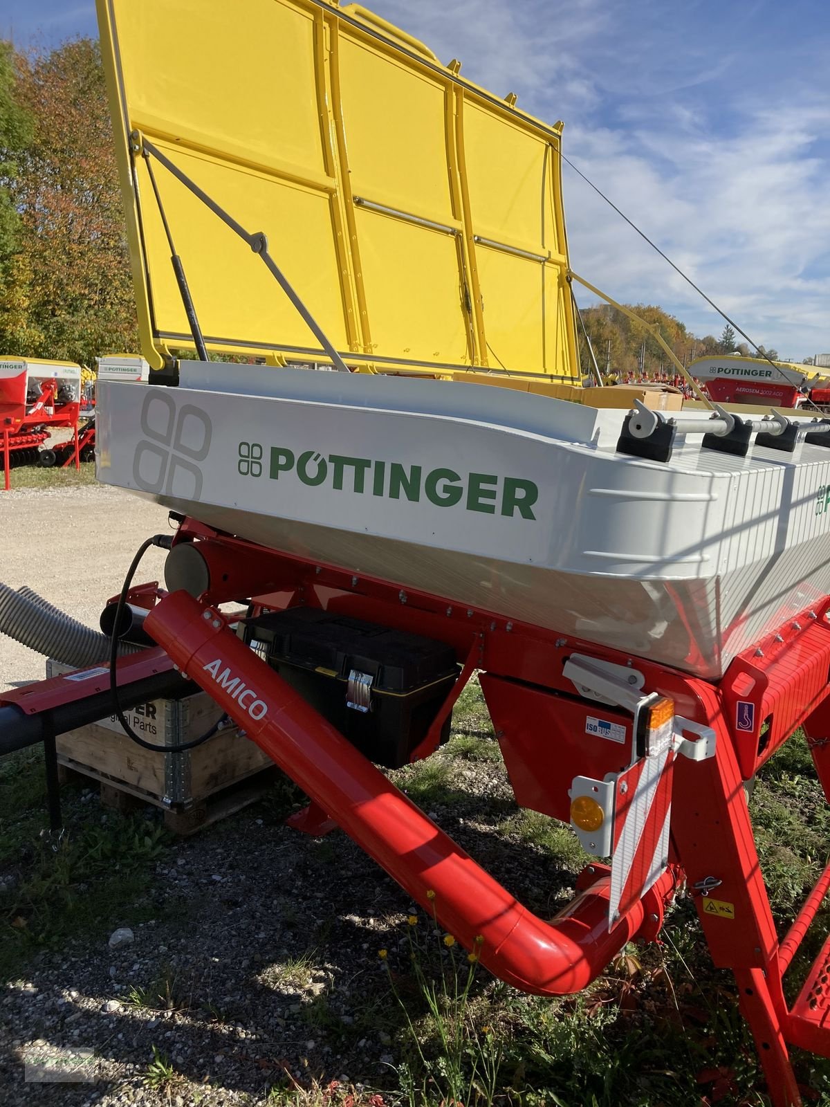 Zubehör Bestell-/Pflegemaschinen του τύπου Pöttinger Pöttinger AMICO F Fronttank, Gebrauchtmaschine σε Grieskirchen (Φωτογραφία 6)