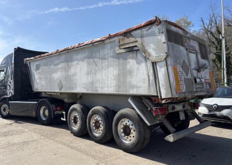 Zubringerfaß des Typs Benalu 3 essieux, Gebrauchtmaschine in Bourron Marlotte (Bild 1)