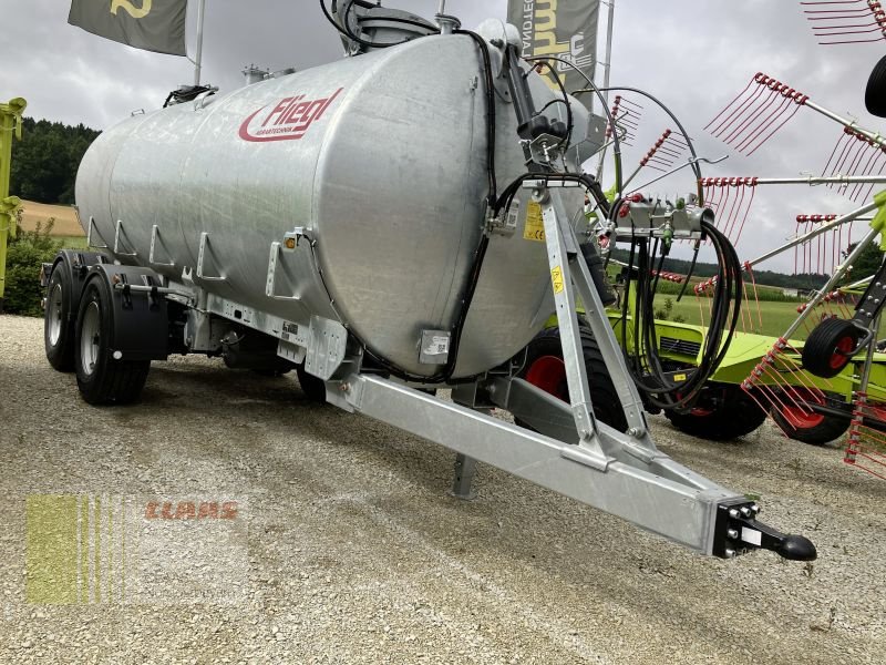 Zubringerfaß des Typs Fliegl FW 16000 ROAD X LINE, Neumaschine in Breitenbrunn (Bild 1)