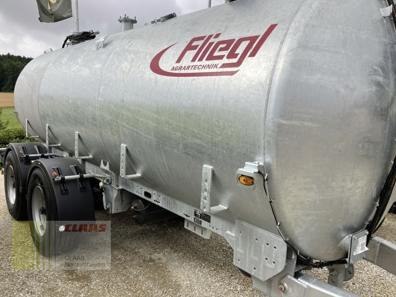 Zubringerfaß des Typs Fliegl FW 16000 ROAD X LINE, Neumaschine in Breitenbrunn (Bild 4)