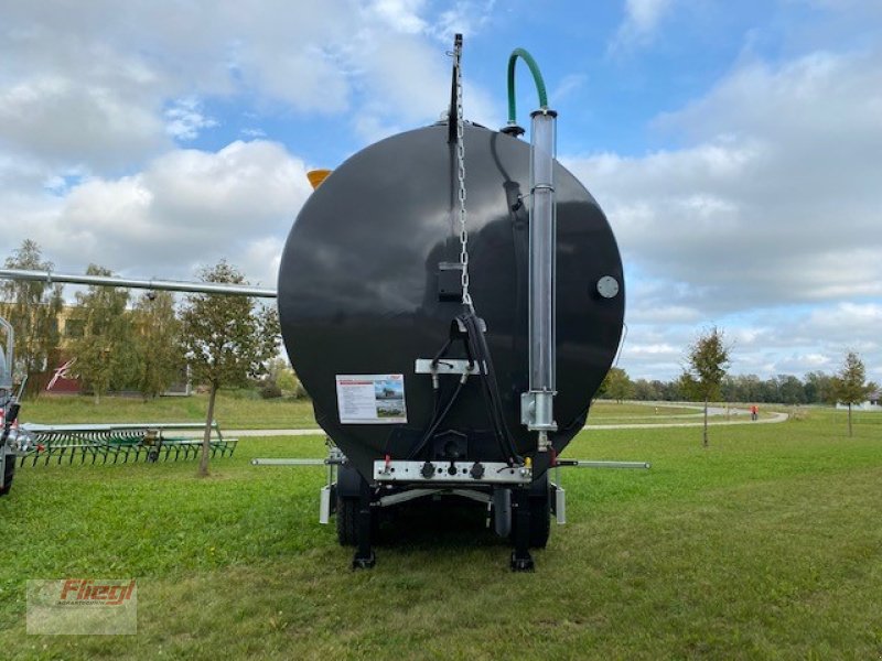 Zubringerfaß des Typs Fliegl STF 30000l Truck Line Alu, Neumaschine in Mühldorf (Bild 12)