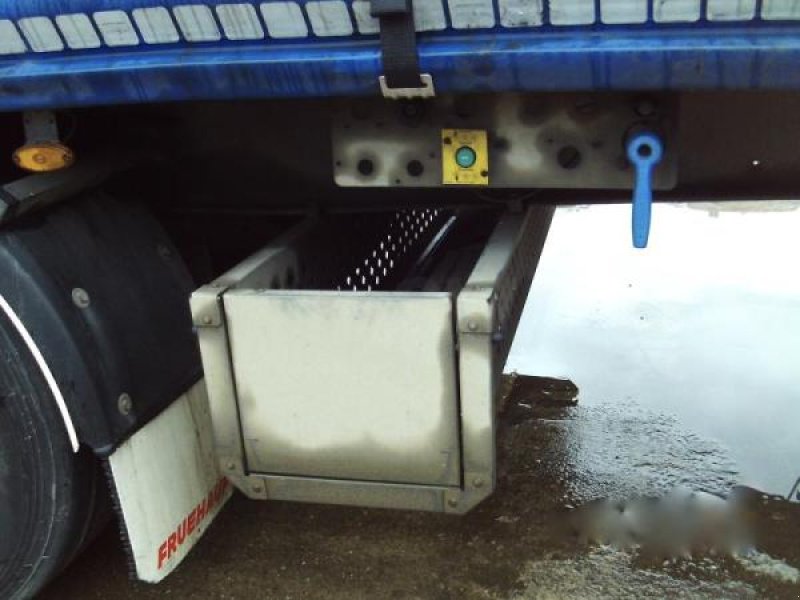 Zubringerfaß des Typs Fruehauf 3 essieux, Gebrauchtmaschine in Bourron Marlotte (Bild 11)