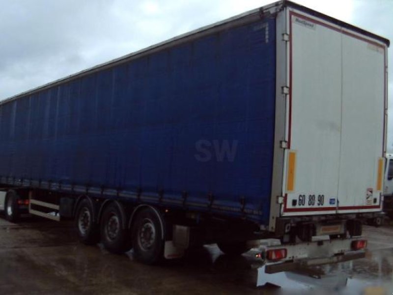 Zubringerfaß des Typs Fruehauf 3 essieux, Gebrauchtmaschine in Bourron Marlotte