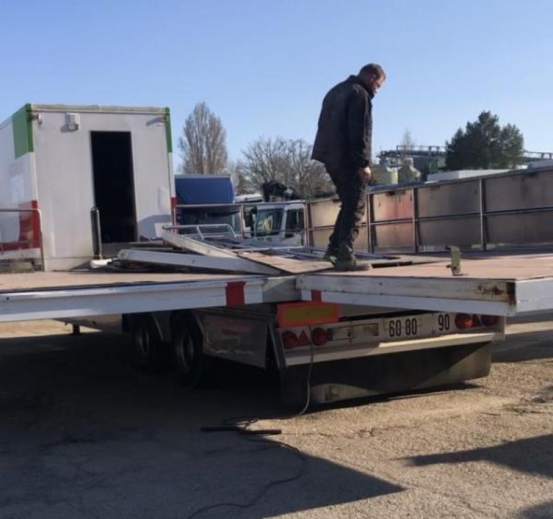 Zubringerfaß типа Fruehauf FOURGON PODIUM 32T, Gebrauchtmaschine в Bourron Marlotte (Фотография 8)