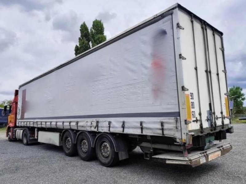 Zubringerfaß vrste Fruehauf HAYON élévateur, bâche, Gebrauchtmaschine v Bourron Marlotte (Slika 1)