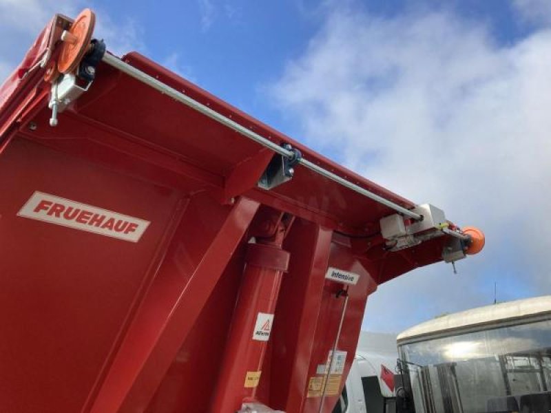 Zubringerfaß van het type Fruehauf Intensive, Gebrauchtmaschine in Bourron Marlotte (Foto 5)