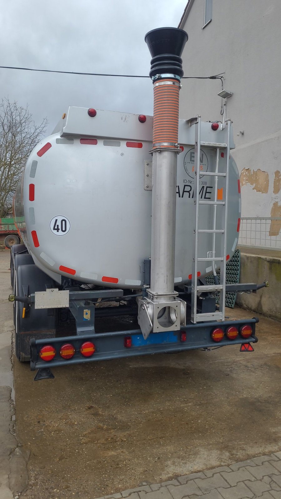 Zubringerfaß του τύπου Kässbohrer ZH24, Gebrauchtmaschine σε Goldburghausen (Φωτογραφία 2)