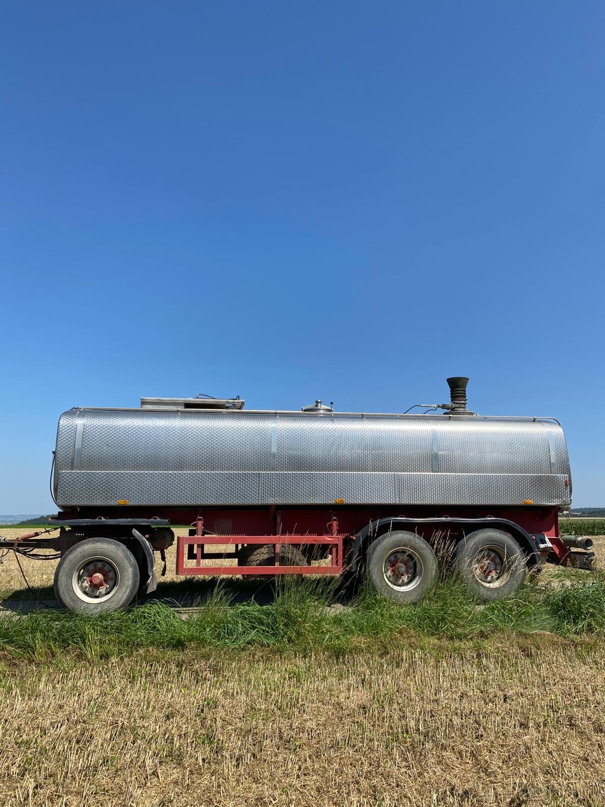 Zubringerfaß des Typs langfeld Tankanhänger, Gebrauchtmaschine in Holzheim - Bergendorf (Bild 2)