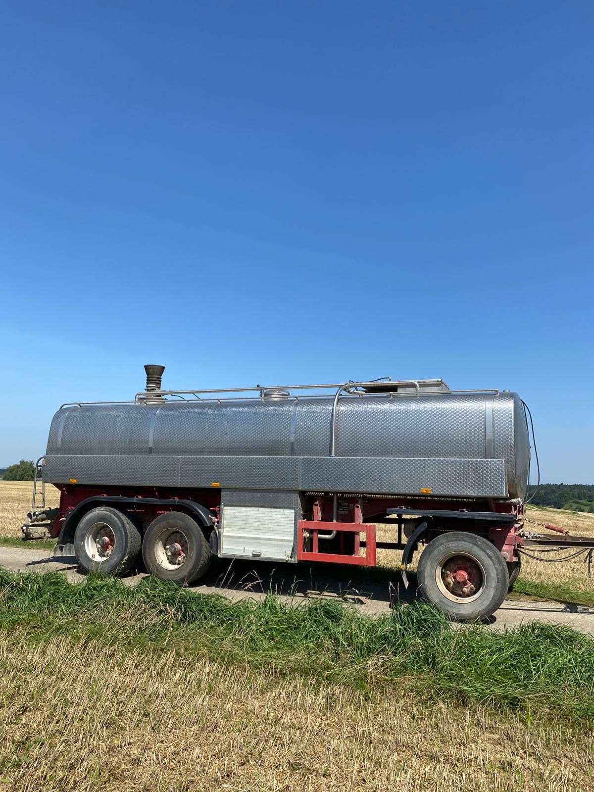 Zubringerfaß des Typs langfeld Tankanhänger, Gebrauchtmaschine in Holzheim - Bergendorf (Bild 4)