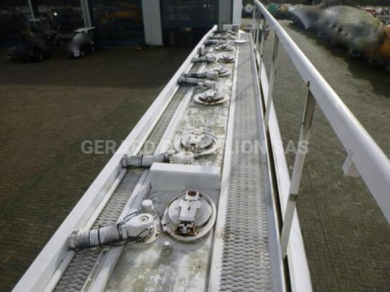 Zubringerfaß des Typs Sonstige Fuel tank alu 39.8 m3 / 9 comp, Gebrauchtmaschine in Bourron Marlotte (Bild 9)