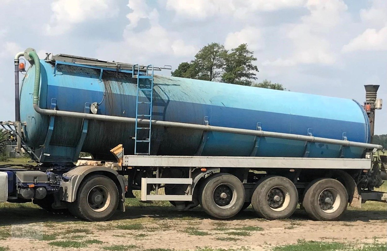 Zubringerfaß des Typs Sonstige Güllezubringer Gülleauflieger 26 qm, Gebrauchtmaschine in Karstädt (Bild 2)