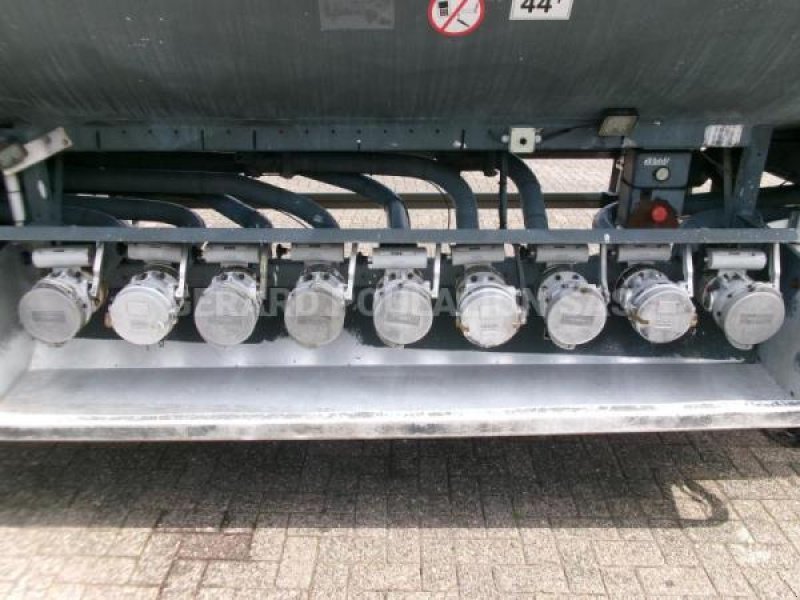 Zubringerfaß от тип Sonstige Trailor Fuel tank alu 39.9 m3 / 9 comp, Gebrauchtmaschine в Bourron Marlotte (Снимка 11)