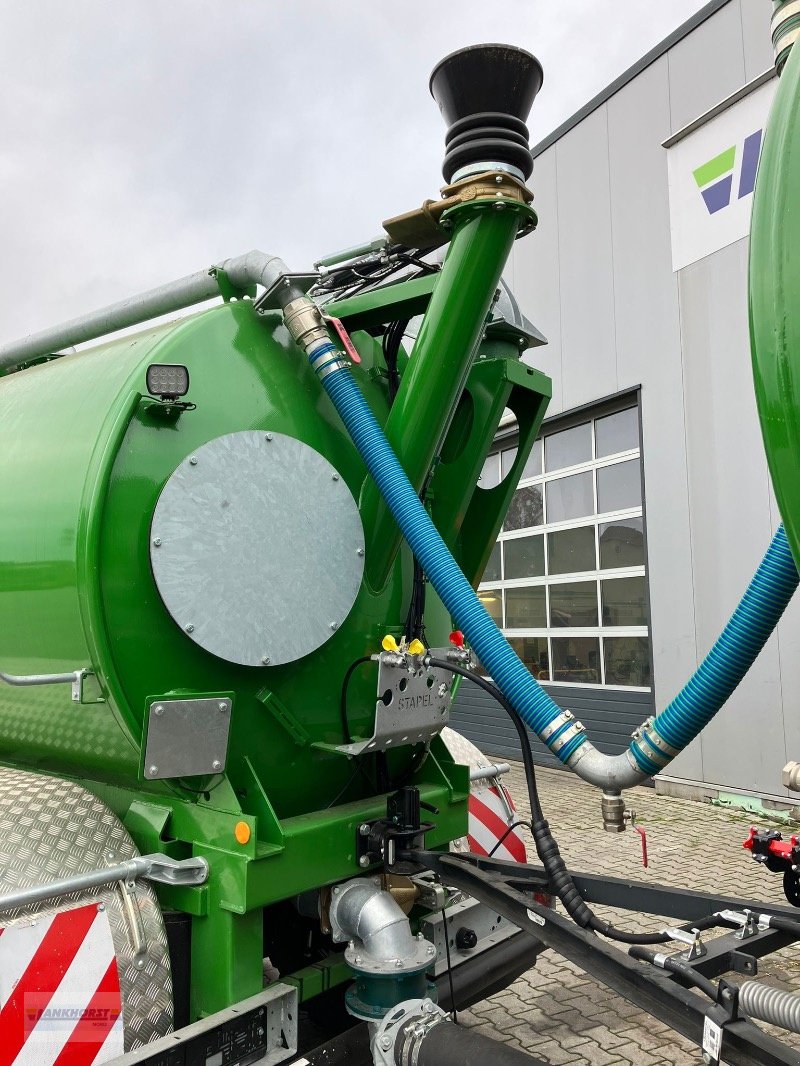 Zubringerfaß des Typs Stapel VT 12.000l Drehschemmel+VT 14.000l Vakuumfaß, Neumaschine in Berne (Bild 5)