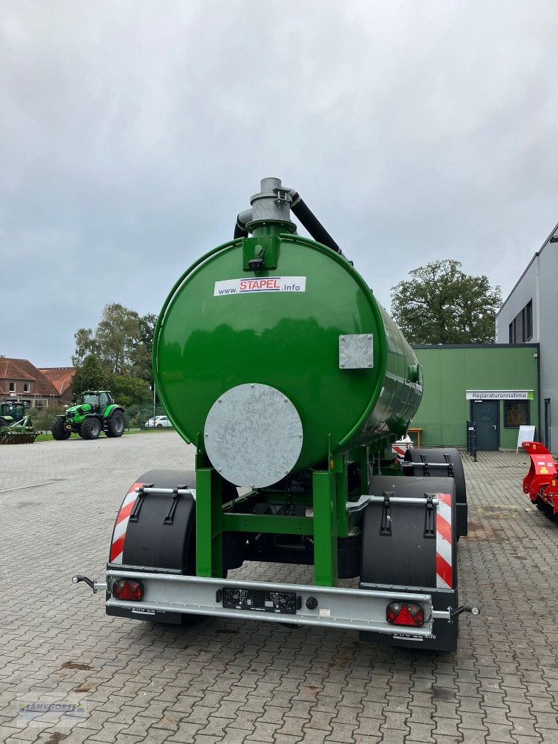 Zubringerfaß des Typs Stapel VT 12.000l Drehschemmel+VT 14.000l Vakuumfaß, Neumaschine in Berne (Bild 7)