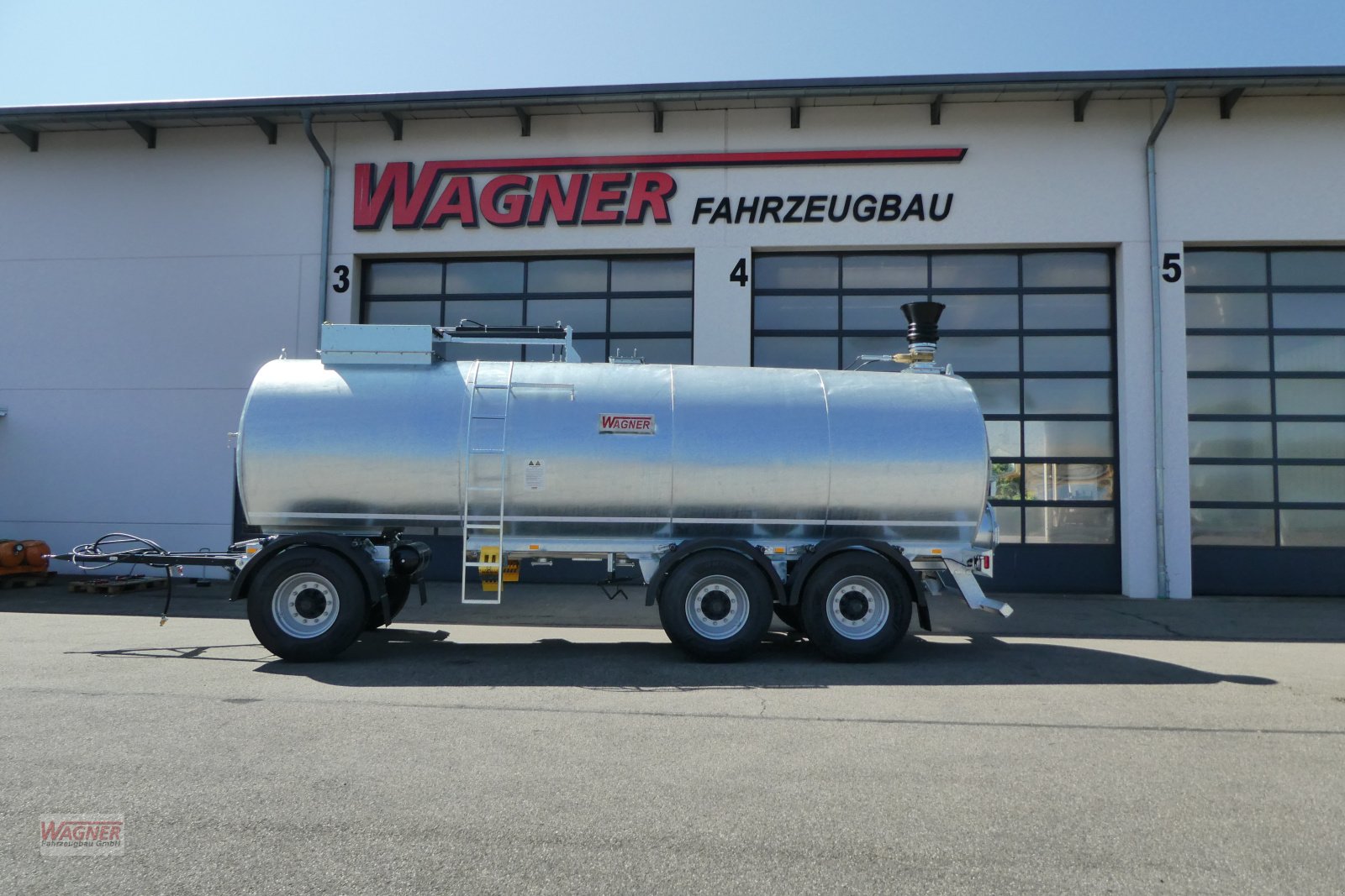 Zubringerfaß des Typs Wagner 3-Achs Güllezubringer, Neumaschine in Deiningen (Bild 4)