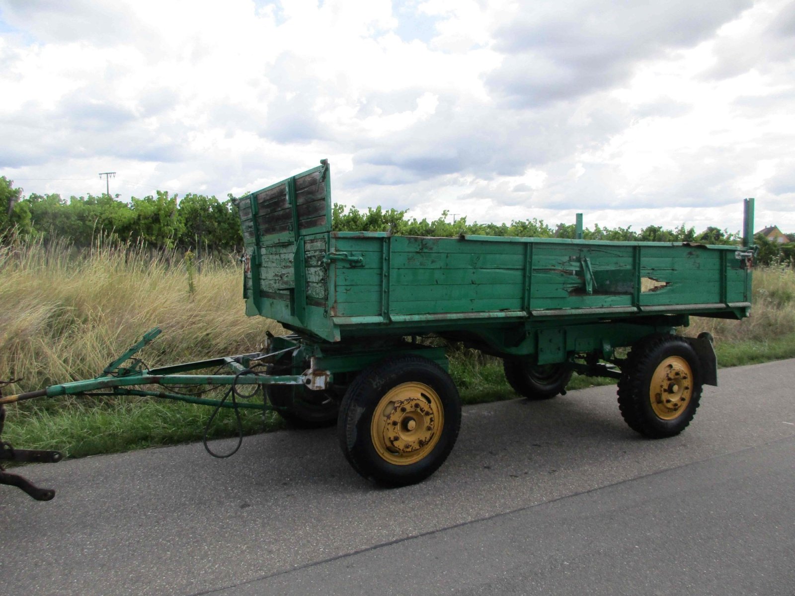 Zweiachskipper des Typs Fischer Kipper, Gebrauchtmaschine in Niederkirchen (Bild 2)