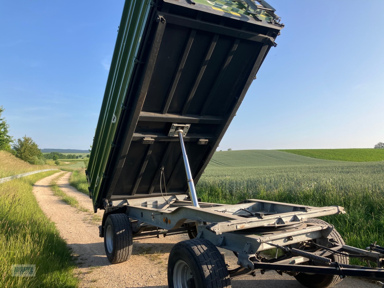 Zweiachskipper des Typs Fliegl DK 80 Fox, Gebrauchtmaschine in Schierling (Bild 2)