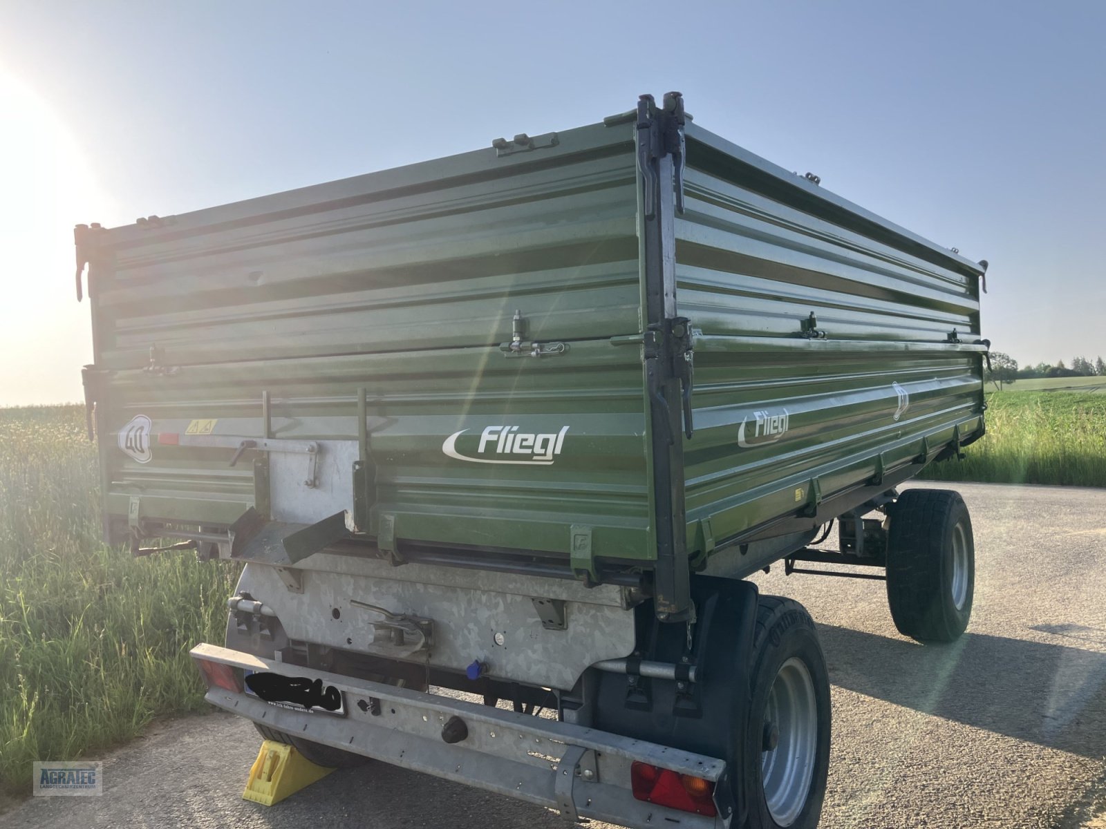 Zweiachskipper des Typs Fliegl DK 80 Fox, Gebrauchtmaschine in Schierling (Bild 8)