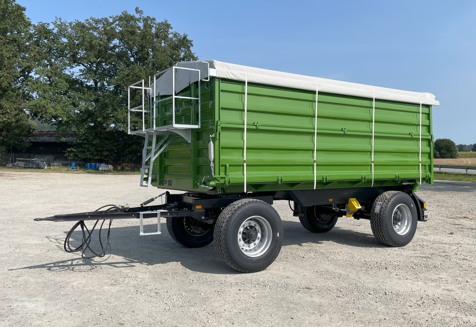 Zweiachskipper des Typs Grabmeier 18 t Zweiachs- Dreseitenkipper, Neumaschine in Reisbach (Bild 5)