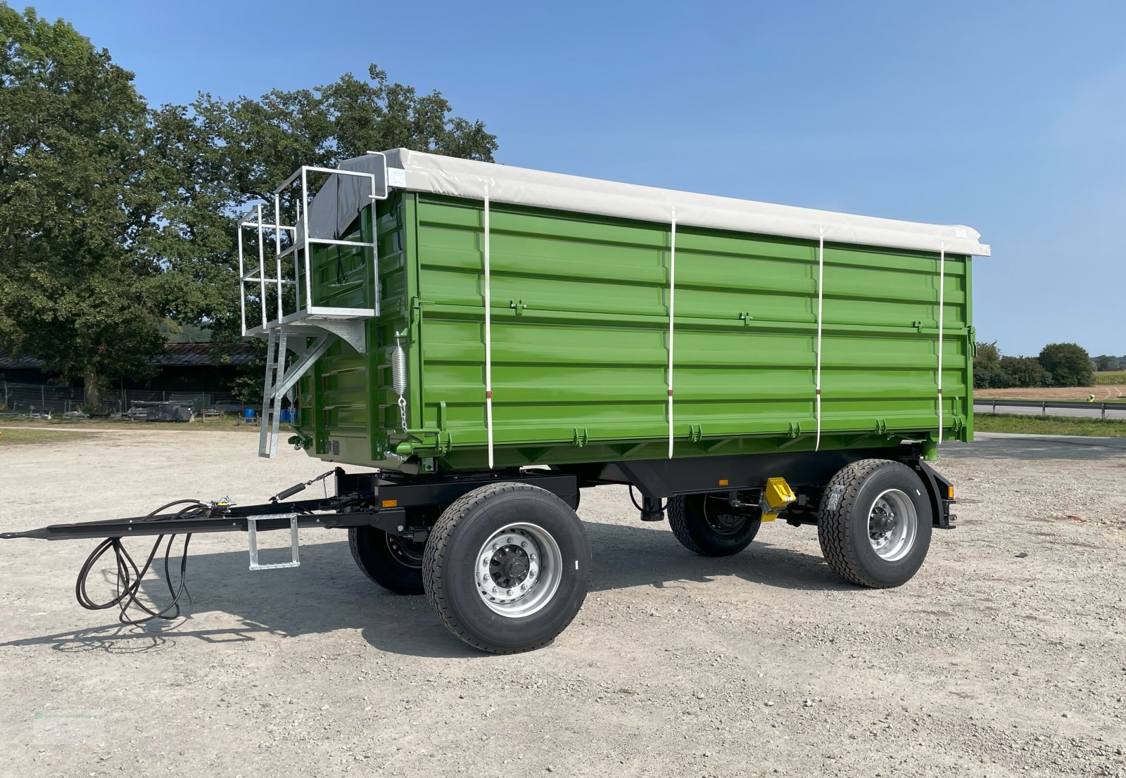 Zweiachskipper des Typs Grabmeier 18 t Zweiachs- Dreseitenkipper, Neumaschine in Reisbach (Bild 8)