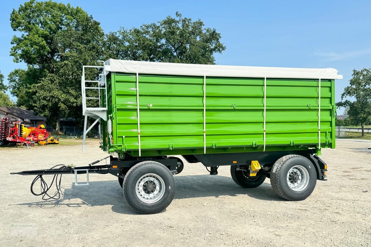 Zweiachskipper des Typs Grabmeier 18 t Zweiachs- Dreseitenkipper, Neumaschine in Reisbach (Bild 11)