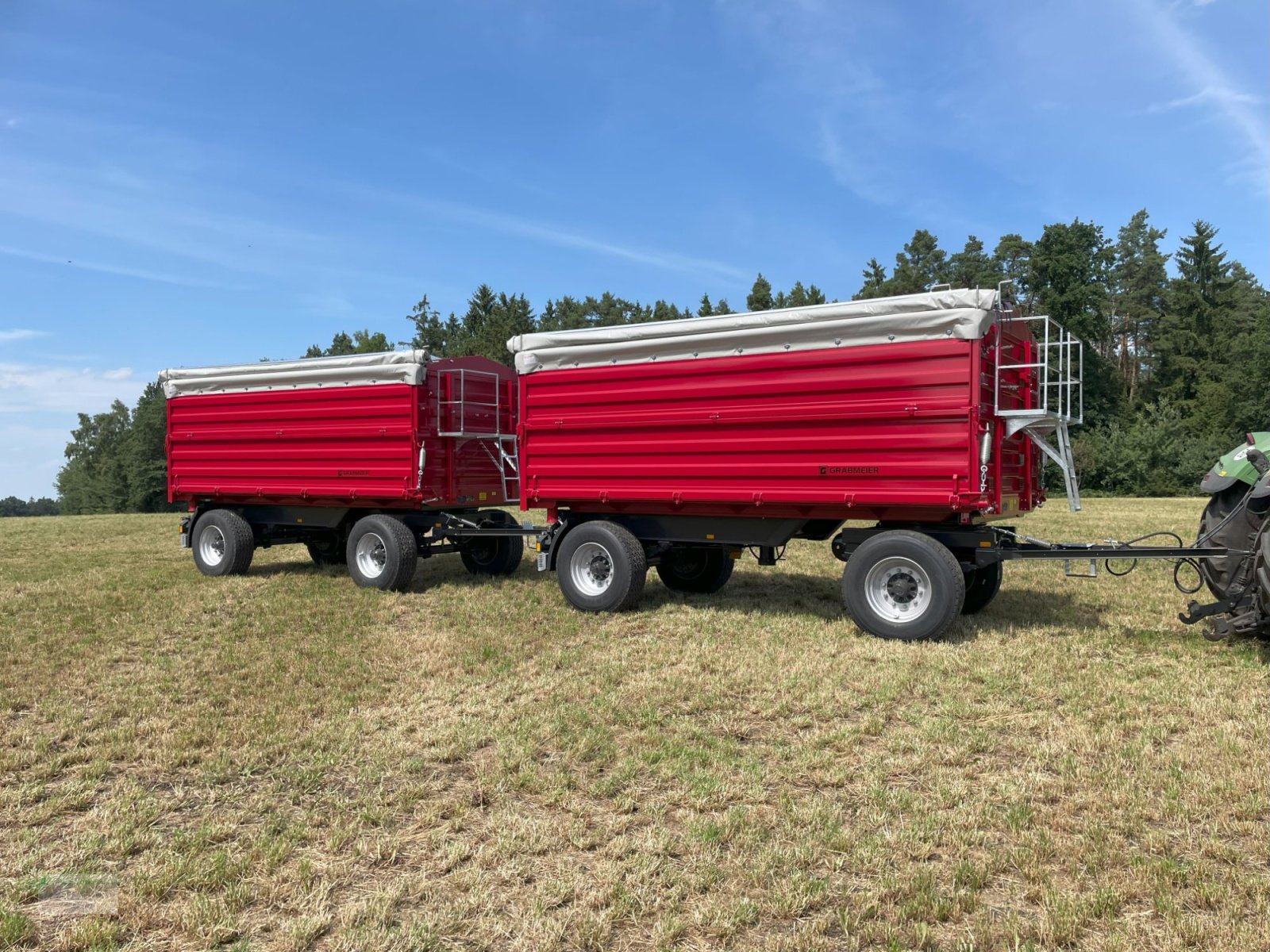 Zweiachskipper des Typs Grabmeier 18 t Zweiachs- Dreseitenkipper, Neumaschine in Reisbach (Bild 2)