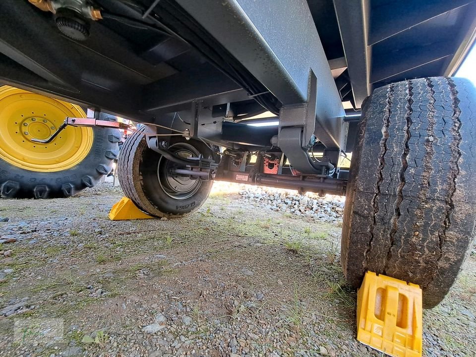 Zweiachskipper des Typs PreissTec ZDK18, Neumaschine in Bad Kötzting (Bild 5)