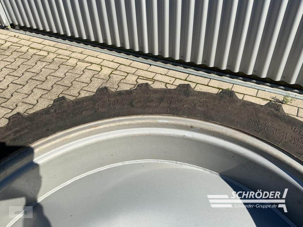 Zwillingsrad типа BKT 2X 340/85 R48 BKT, Gebrauchtmaschine в Lastrup (Фотография 5)