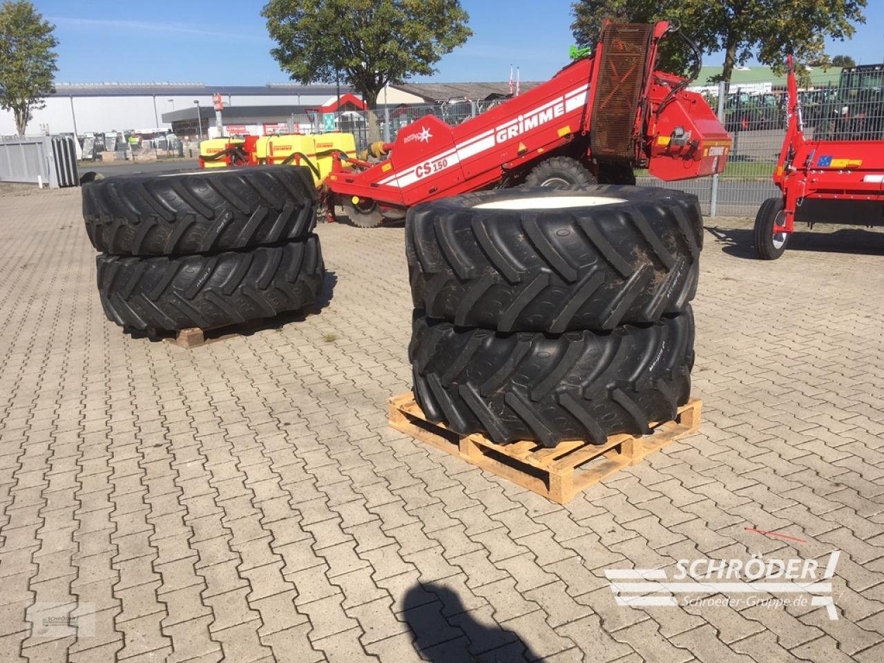 Zwillingsrad a típus BKT PFLEGEBEREIFUNG 480/75 R28 + 520/85 R38, Gebrauchtmaschine ekkor: Twistringen (Kép 2)