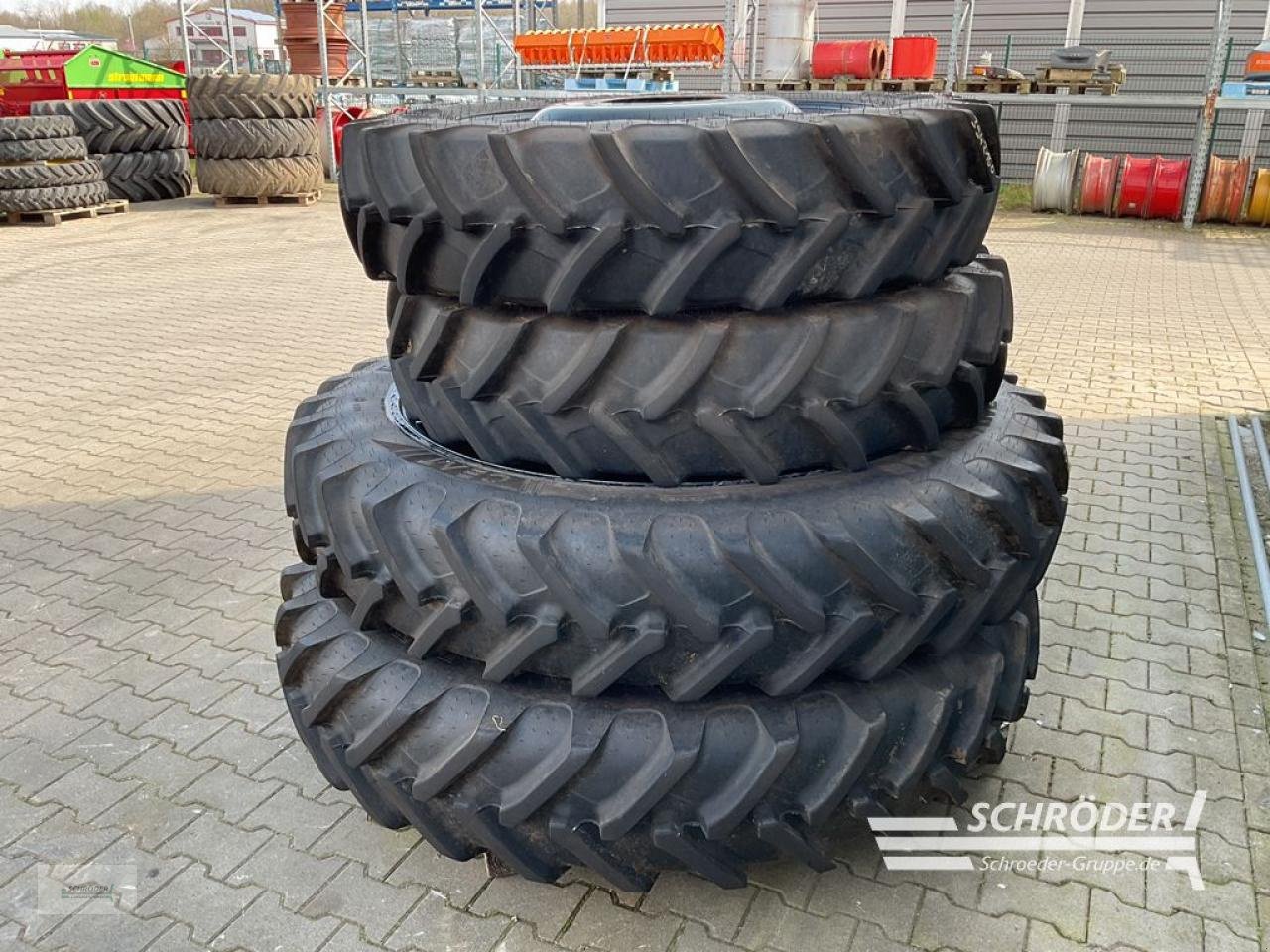 Zwillingsrad typu Ceat 340/85R48 + 380/85R34 FÜR CLAAS ARION, Gebrauchtmaschine v Wildeshausen (Obrázek 3)
