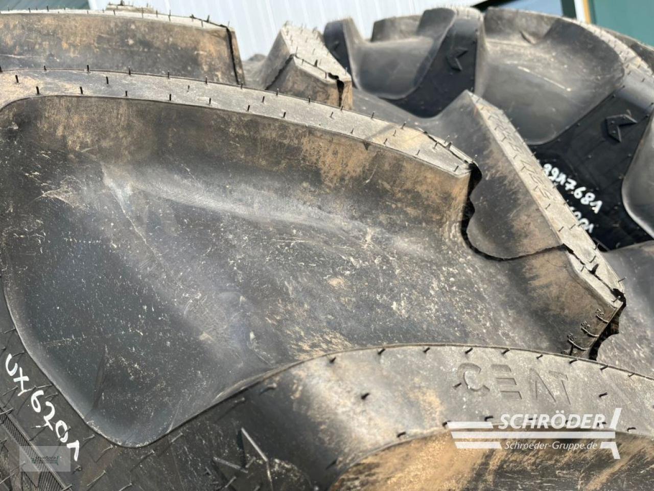 Zwillingsrad typu Ceat 520/85 R42, Neumaschine v Wildeshausen (Obrázek 2)