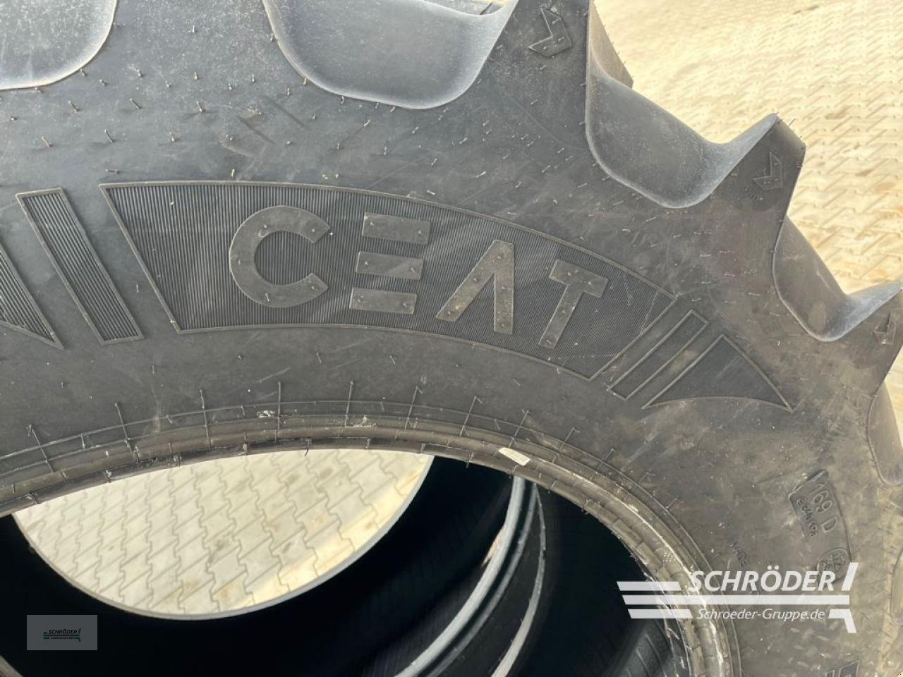 Zwillingsrad typu Ceat 520/85 R42, Neumaschine v Wildeshausen (Obrázek 6)