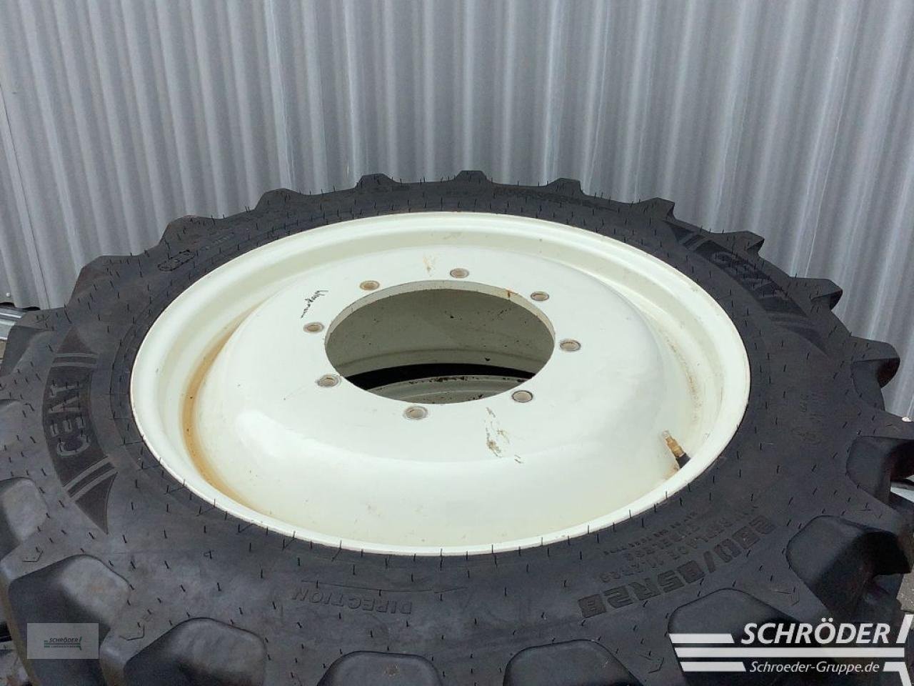 Zwillingsrad typu Ceat PFLEGERÄDER 280/85 R28 + 270/95 R42, Neumaschine v Schwarmstedt (Obrázek 2)