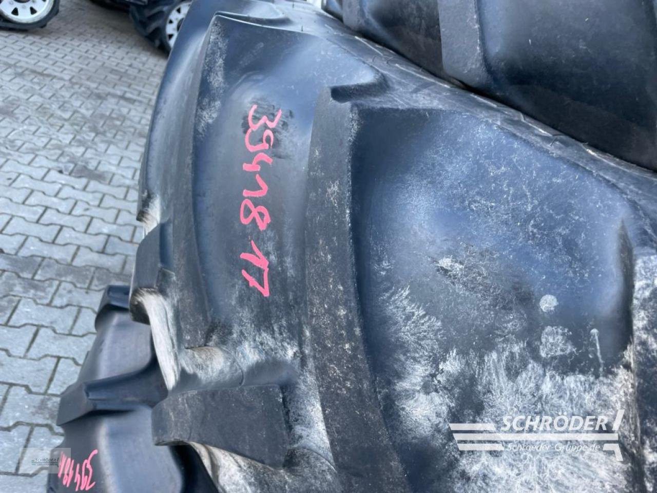 Zwillingsrad des Typs Continental 420/85 R28 + 520/85 R42, Gebrauchtmaschine in Wildeshausen (Bild 7)