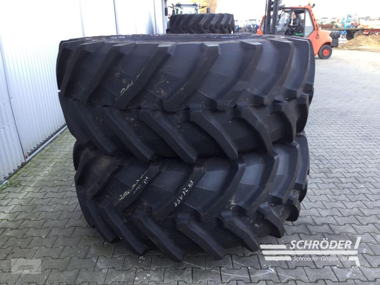 Zwillingsrad des Typs Deutz-Fahr 2X KOMPLETTRÄDER 710/70 R42 TRELLEBORG, Gebrauchtmaschine in Wildeshausen (Bild 2)