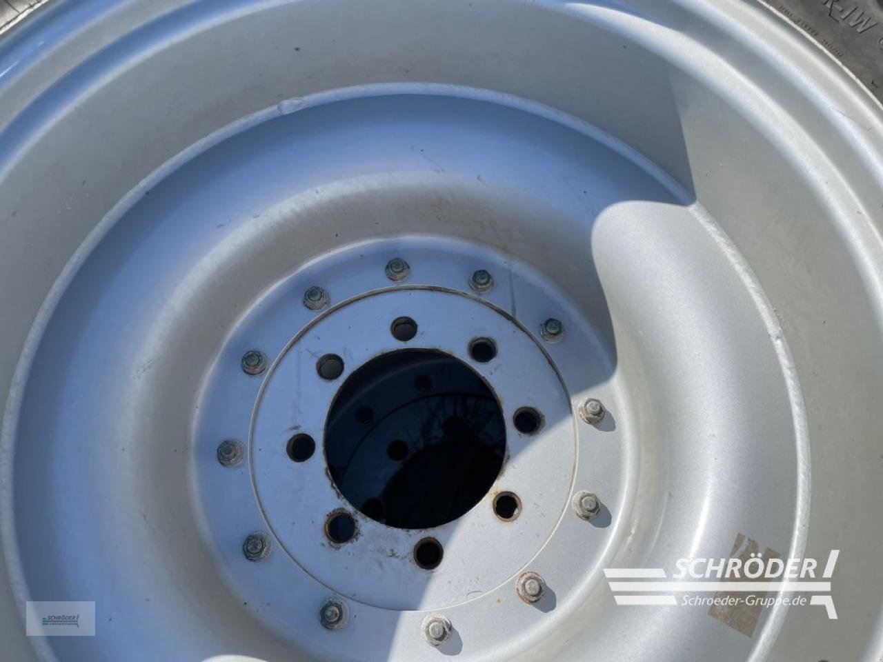 Zwillingsrad типа Deutz-Fahr PFLEGERÄDER 320/90 R32 + 380/90 R46, Gebrauchtmaschine в Wildeshausen (Фотография 8)