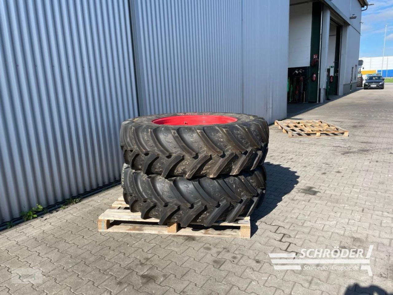 Zwillingsrad типа Deutz-Fahr PFLEGERÄDER 320/90 R32 + 380/90 R46, Gebrauchtmaschine в Wildeshausen (Фотография 15)