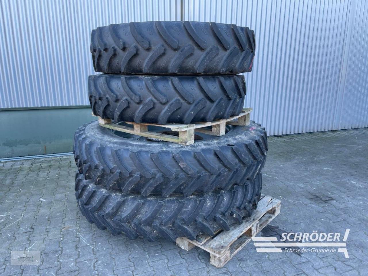 Zwillingsrad του τύπου Deutz-Fahr PFLEGERÄDER 380/80 R38 + 420/95 R50, Gebrauchtmaschine σε Wildeshausen (Φωτογραφία 1)