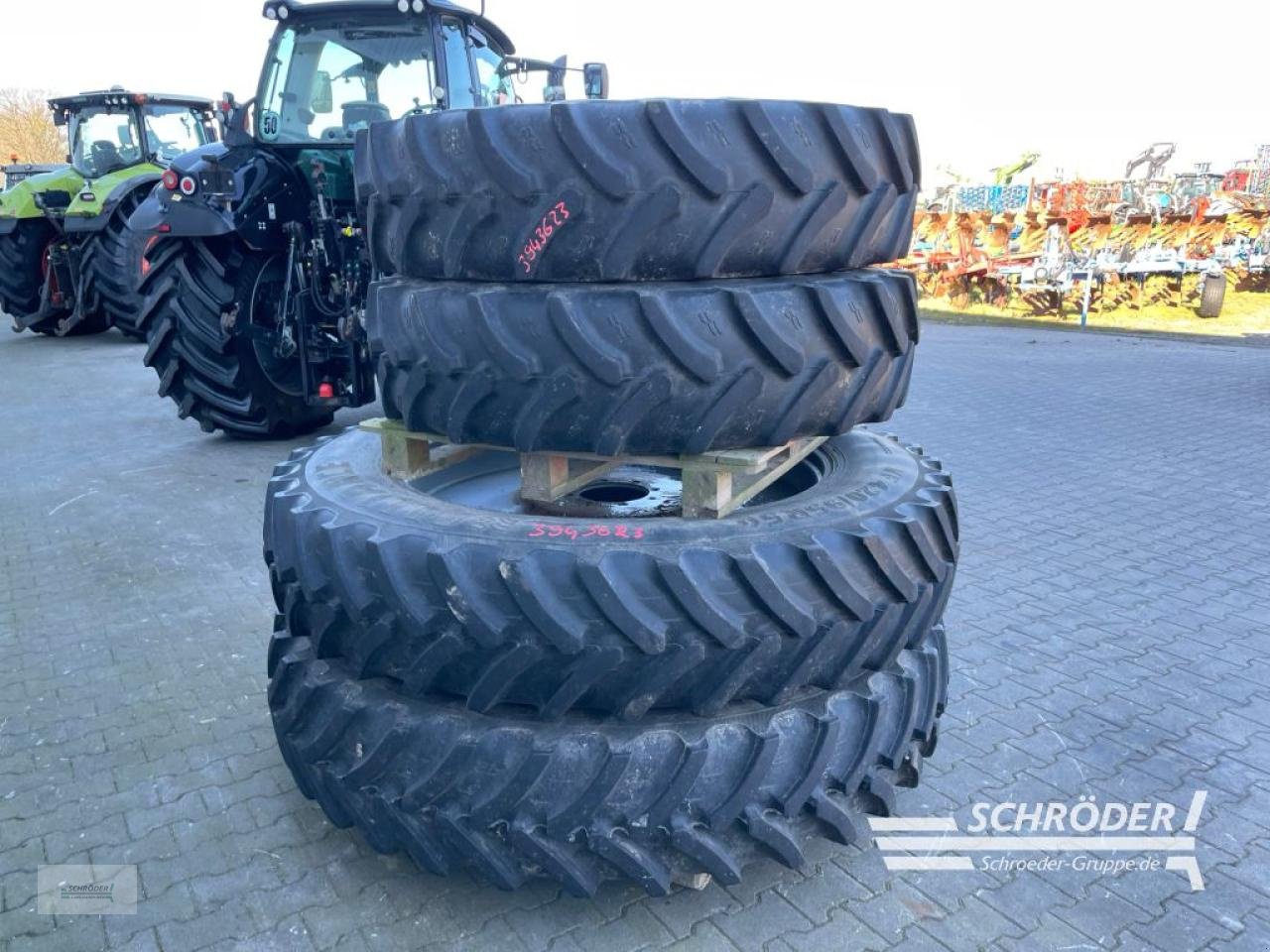 Zwillingsrad του τύπου Deutz-Fahr PFLEGERÄDER 380/80 R38 + 420/95 R50, Gebrauchtmaschine σε Wildeshausen (Φωτογραφία 8)