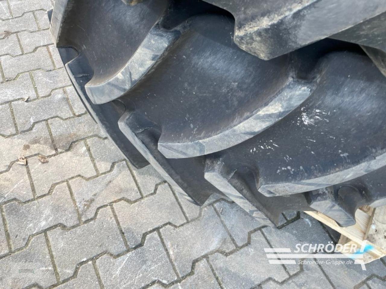 Zwillingsrad des Typs Fendt 2 X 540/65 R30 TRELLEBORG, Gebrauchtmaschine in Wildeshausen (Bild 4)