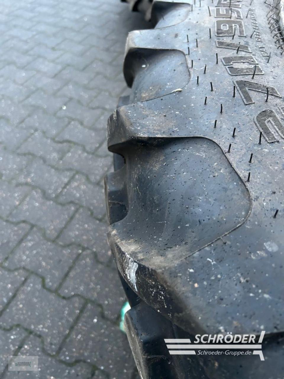 Zwillingsrad Türe ait Fendt 2X 270/95 R38 / 2X 270/95 R 54 CEAT, Gebrauchtmaschine içinde Schwarmstedt (resim 6)