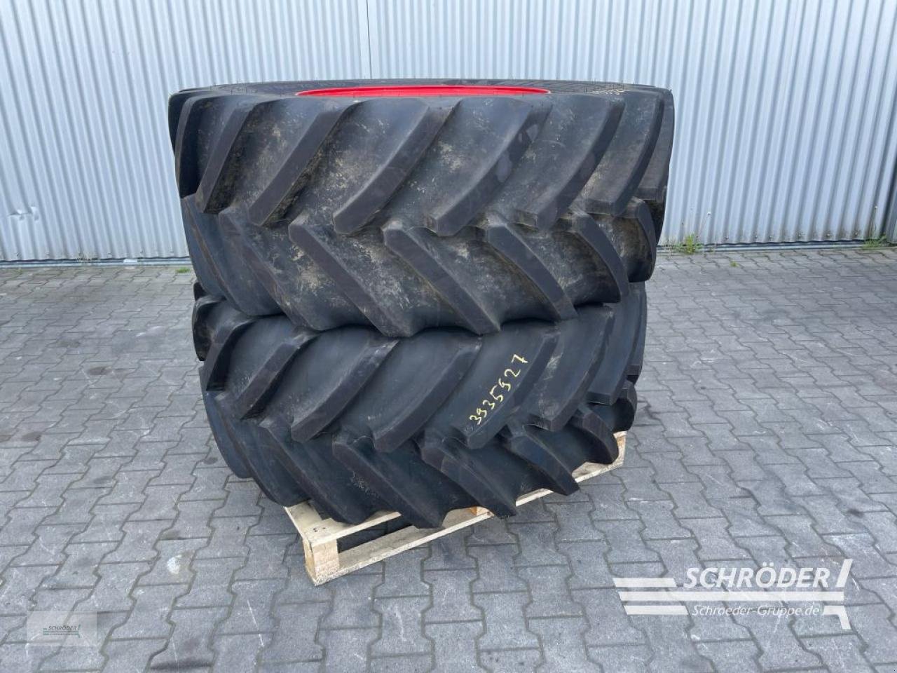 Zwillingsrad of the type Fendt 2X 600/70 R30 MICHELIN VARIOGRIP, Gebrauchtmaschine in Wildeshausen (Picture 1)