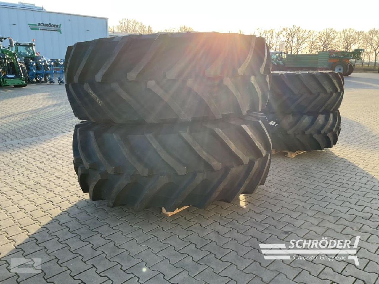 Zwillingsrad za tip Fendt 600/65 R34 + 710/75 R42 TRELLEBORG, Gebrauchtmaschine u Holdorf (Slika 3)