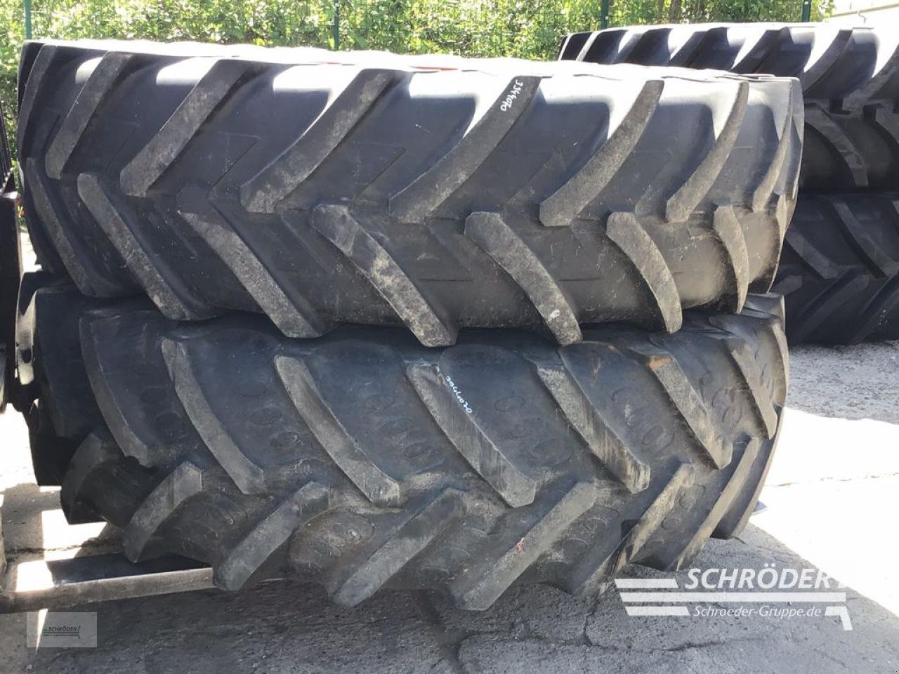 Zwillingsrad des Typs Fendt KOMPLETTRÄDER 520/85 R46, Gebrauchtmaschine in Penzlin (Bild 3)