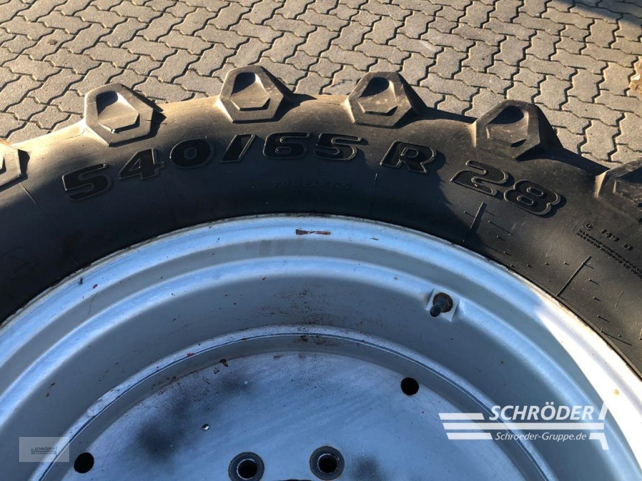 Zwillingsrad typu Fendt KOMPLETTRÄDER 540/65 R28 + 650/65 R38, Gebrauchtmaschine v Ahlerstedt (Obrázek 4)