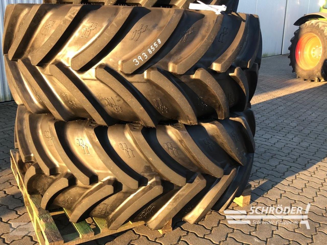 Zwillingsrad typu Fendt KOMPLETTRÄDER 540/65 R28 + 650/65 R38, Gebrauchtmaschine v Ahlerstedt (Obrázek 8)